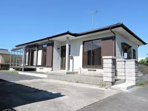 Used house in Kobayashi City Hosono (Wantsu)! Fully renovated! 3LDK with sunroom!