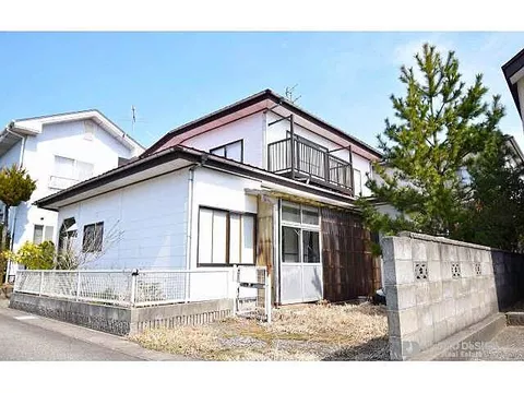 Used single-family home in Akita City, Izumi Kamano Town