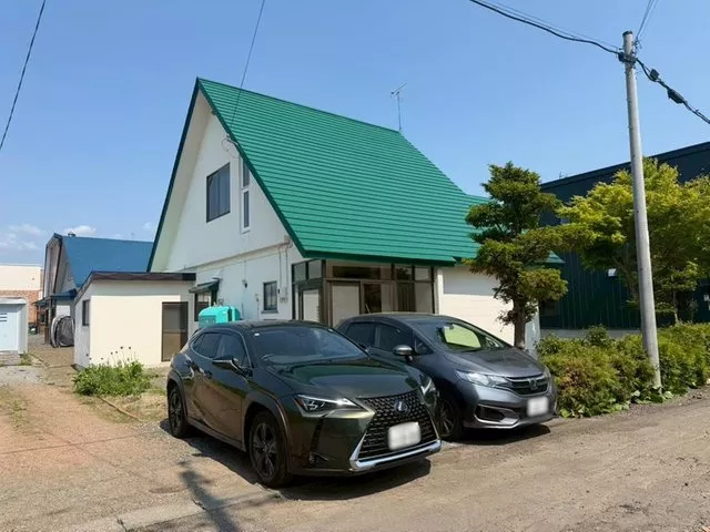 Approximately 130 tsubo of land! Fully equipped for convenient living◎ Enjoy a large garden and farm with 4LDK♪