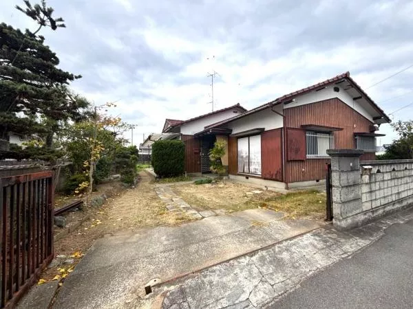 Niihama City, Yahata 2-chome (Takahama Station) 2-story building 6SLDK