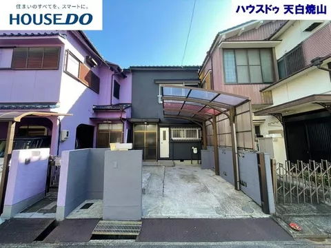 ◆ Renovated property ◆ Parking lot with carport ◆ Row house ◆ Good sunlight exposure