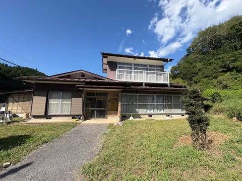 2F 6DK in Okisu, Nasukarasuyama-shi, Nasu-karasuyama (Karasuyama Station)

2.5 million yen