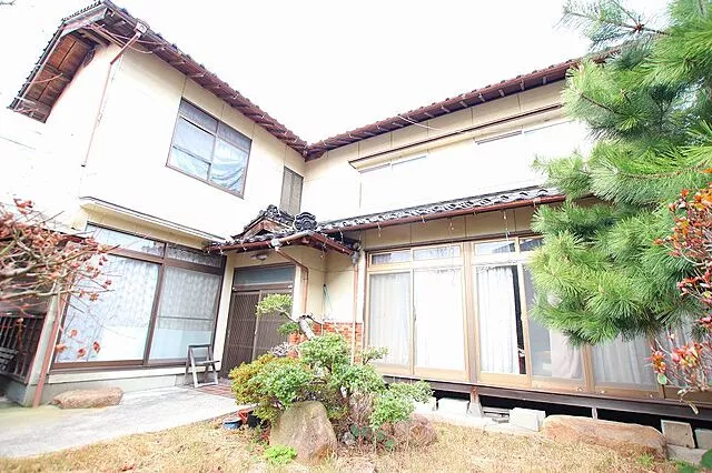 Used single-family home in Yonago City, Yonehara 7-chome, used house