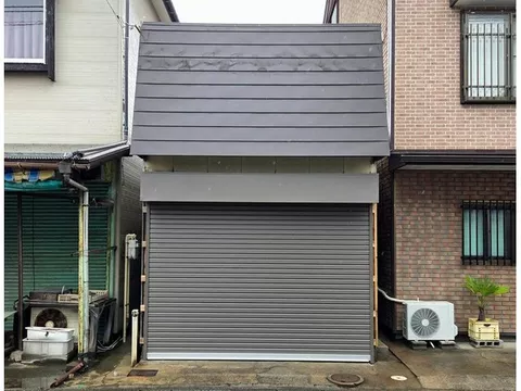 The house has been renovated and is beautiful. Renovation details include shutter replacement (electric).