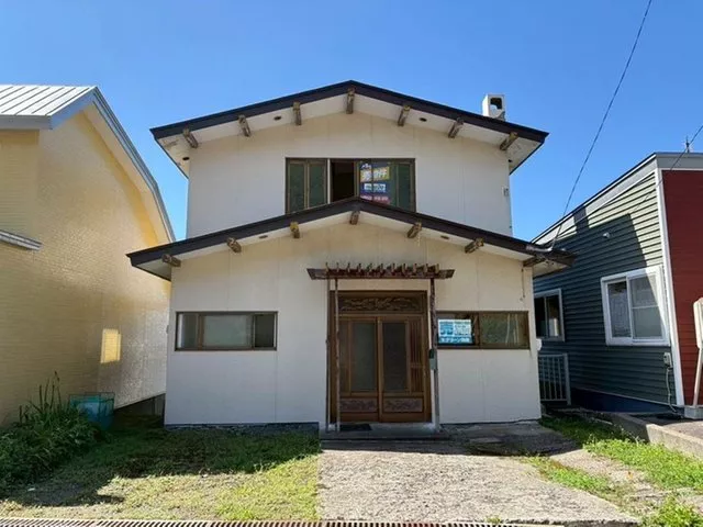 ● 5LDK property with basement ☆ ● Quiet residential area with a sea view ☆ ● Second home…