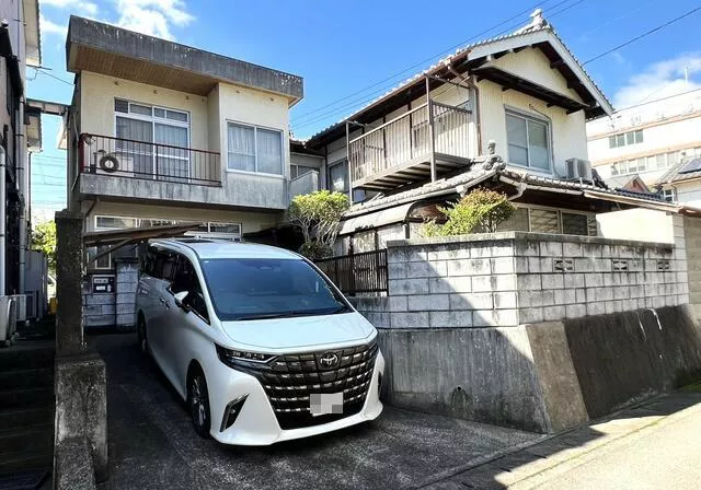 Miyoshi City, Ikeda-cho Machi (Awa-Ikeda Station), 2-story, 9DK