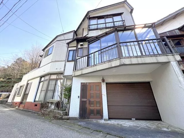 Yumotokai, Tsuruoka City (Atsumi Onsen Station) 3-story 6K