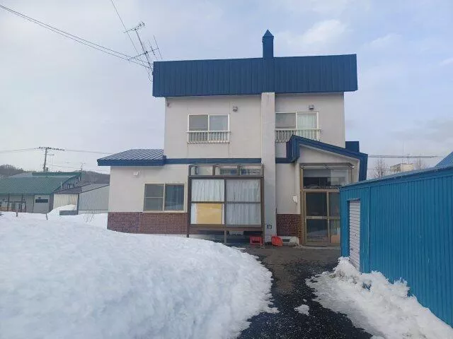Mikasa City, Wakamatsu Town (Iwamizawa Station) 2-story building 3SLDK