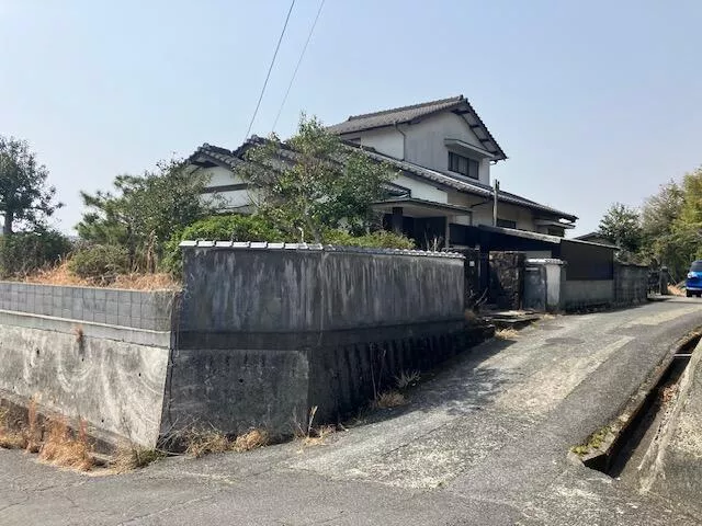 Yanai City, Yanai (Nishi-Iwakuni Station) 2-story building, 6DK