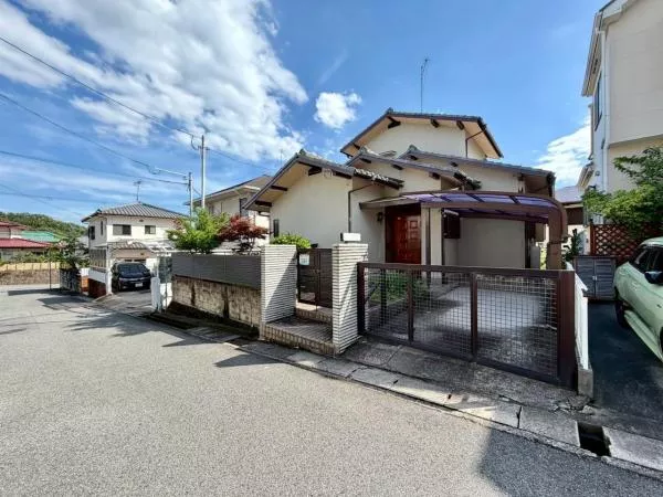 Kobe City, Nishi Ward, Fujimigaoka 1-chome (Oshibutani Station) 2-story building 4LDK