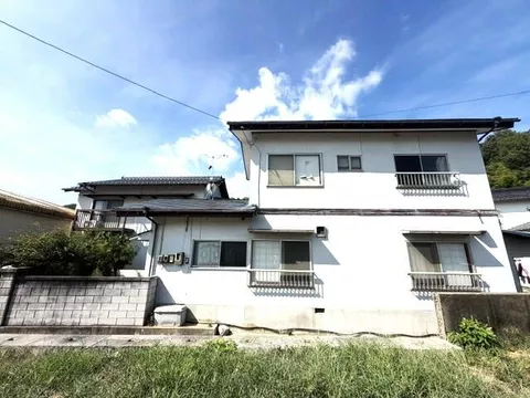 Mitoyo City, Takuma Town, Awajima (Takuma Station) 2-story 4DK