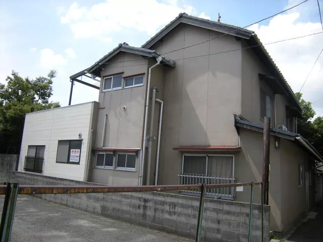 Okayama City, Naka Ward, Sakurabashi 2-chome (Seikibashi Station) 2-story building 7LDK