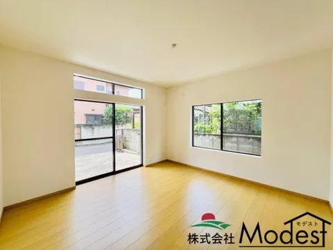 Renovated interior and exterior, 6DK used house, easy living environment. - Image 3