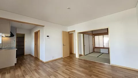Wakayama City Kinomoto (Yahata Mae Station) 2-story 4SLDK - Image 3