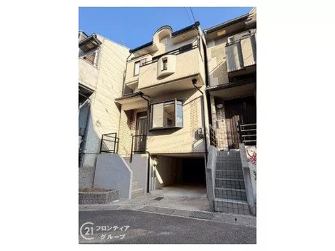 【Open for viewing during Obon, reservations accepted】Garage available■About 3 minutes on foot to elementary and junior high schools - Image 3