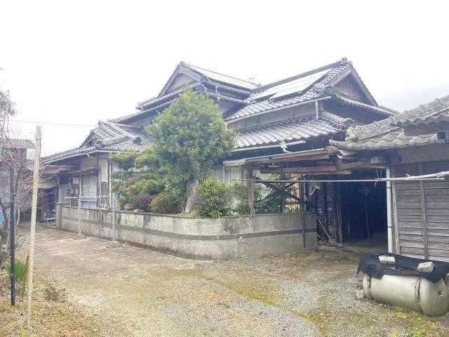 ☆ An 8DK used house has come up in Nagase, Tamana City ☆ Within 15 minutes by car to the center of Tamana City