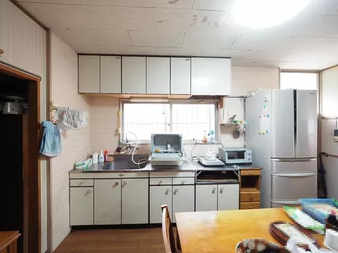 Takaoka District, Hidaka Village, Shimobun (Kusaka Station) 2-story building 5SDK