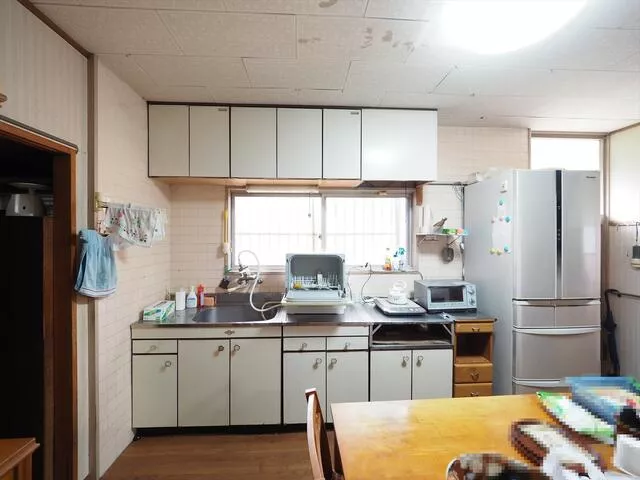 Takaoka District, Hidaka Village, Shimobun (Kusaka Station) 2-story building 5SDK