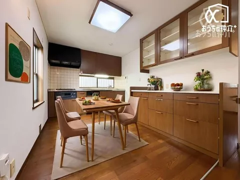 A must-see for those looking for price-focused options! Same-day viewing available! Suitable for residential use as well as investment!