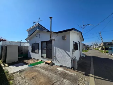 A comfortable single-story used house that fulfills a pleasant living in Minamisuzuranmin, Otofuke Town has appeared.