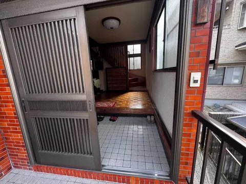 Kure City, Washo 2-chome (Kure Station) 2-story 2DK