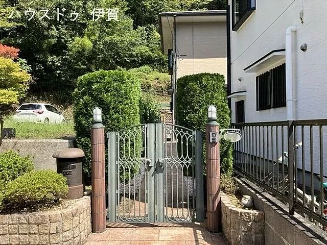 Used single-family home, Nabari City Abeda