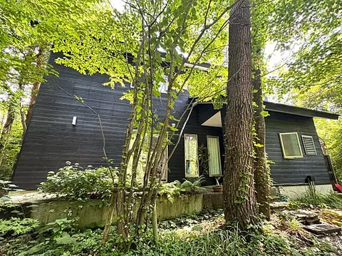 Used single-family home in Hōki Town, Nishikubiki District, Maruyama, Royal City Daisen Resort, used villa