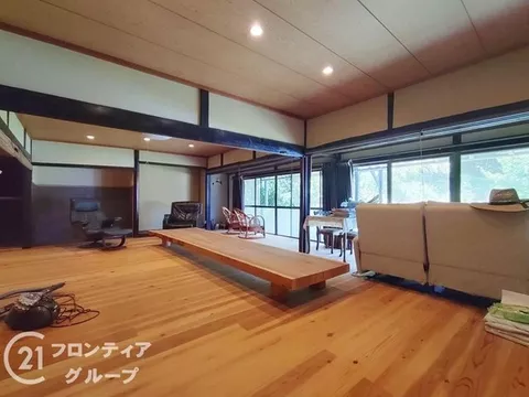 【Traditional Japanese house style + Immediate viewing available!】Renovated■Spacious land of approximately 274 tsubo
