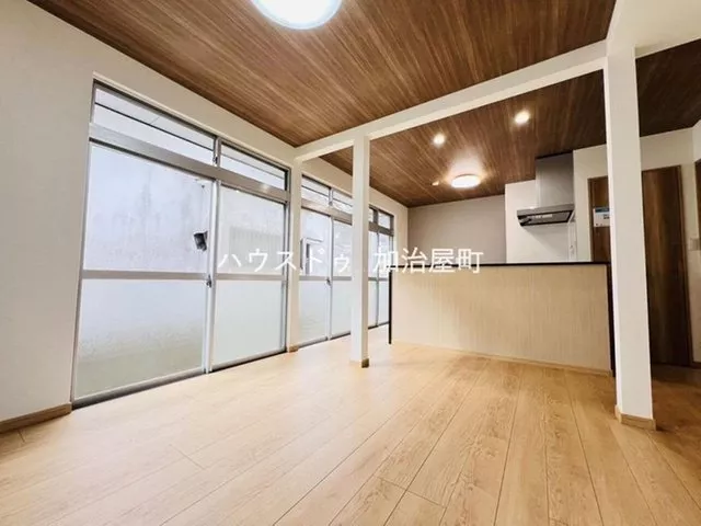 Sakanoue 8 (Sakanoue Station) 9,990,000 yen