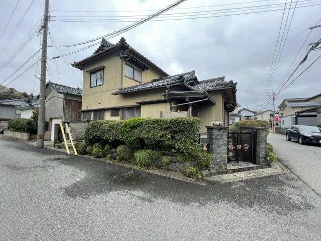 Awara City, Kanamori 2-chome (Awara Onsen Station) 2-story building, 6DK