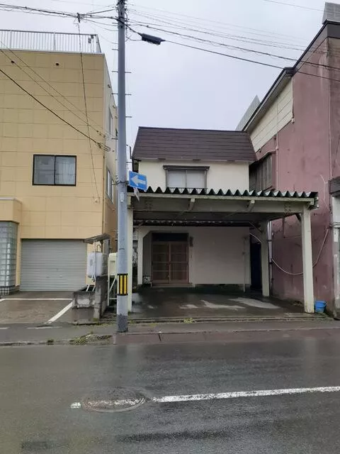 Aomori City, Nagashima 2-chome (Aomori Station) 2-story building 5LDK