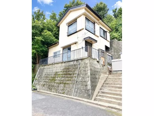 ■Land area approximately 25 tsubo / freehold ■Approximately 7.9m facing a 5m road!