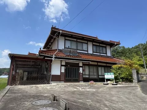 Serakugun, Sera Town, Oaza Kurokawa (Kisha Station) 2-story building 7DK