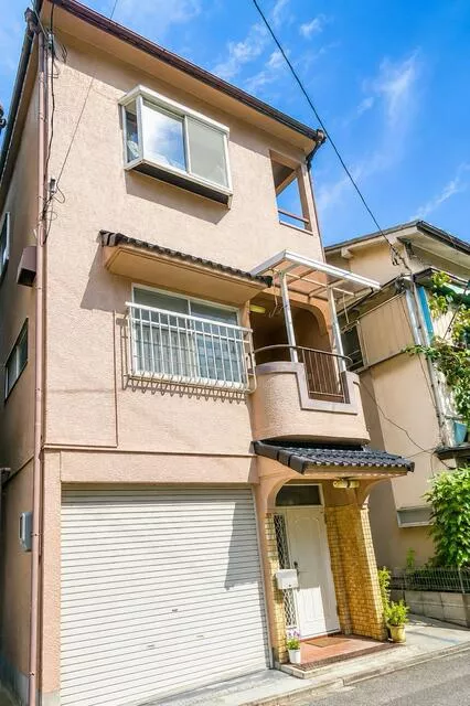 Moriguchi City Fujita Town 1-chome (Furukawabashi Station) 3-story 6DK
