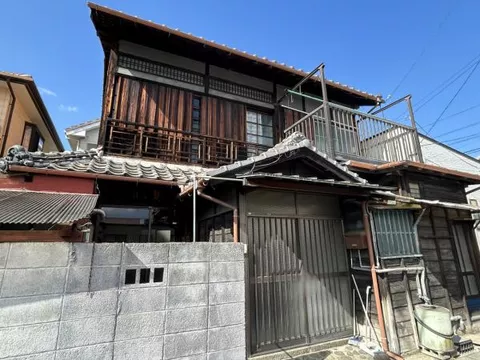 Niihama City, Minato Town (Niihama Station) 2-story 7DK