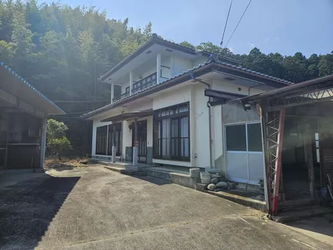 2F 2F 6DK in Sotoyoshino, Iino, Ishinomaki-shi

3.8 million yen
