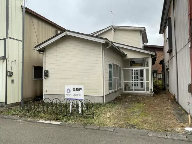 Kitaakita City, Sumiyoshicho (Takanosu Station) 2-story 5LK