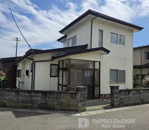 Akita City, Shinya Kitahama-cho (Akita Station), 2-story, 5DK
