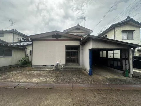 Komaki (Tsubame Station) 2,500,000 yen