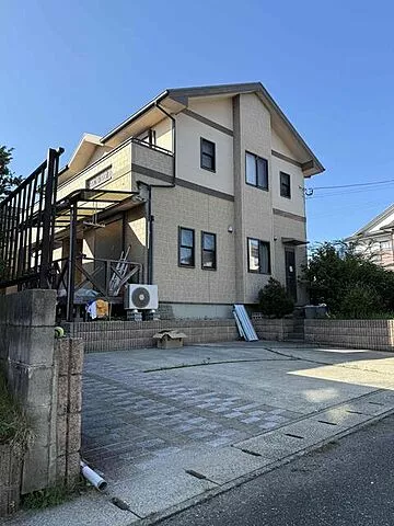 Used single-family home, Oaza Shimohieda house