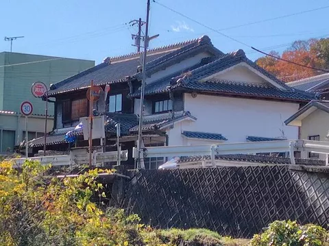 Nabari City, Abeda (Akameguchi Station), two-story building, 9SDK
