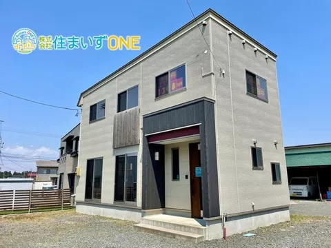 Remodeled old-fashioned house. 9-minute walk to Manzei Elementary School.