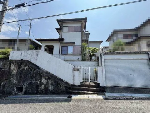 Sakurai City Asakuradai Higashi 4-chome (Daiwa Asakura Station) 2-story 7DK