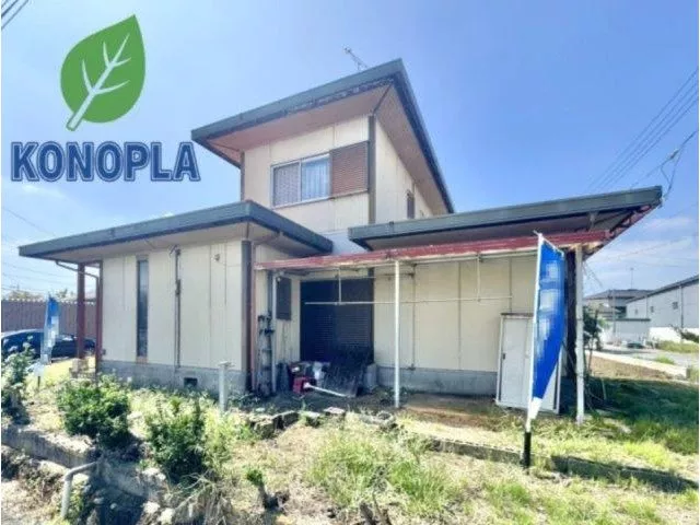 Many rooms ☆ 5DK layout ■ Parking for 4 cars available ■ Abundant storage ■ Excellent living environment ◎