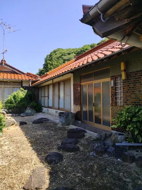 Mine City, Akiyoshi Town, Aokage Ono (At Ofuku Station) Single-story building 11DK