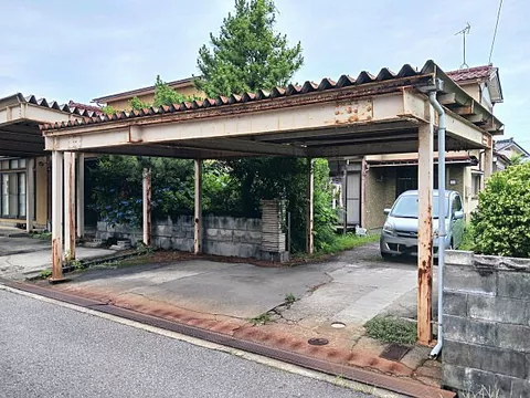 Used single-family home, Toyama Chihō Railway Kamitaki Line Kaihatsu Station 14 minutes on foot