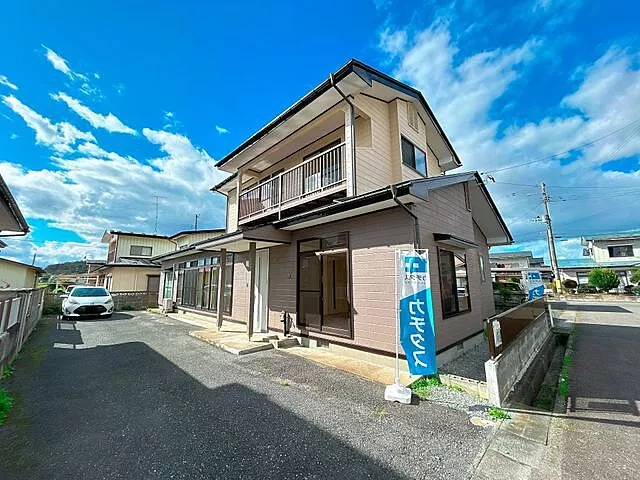 Used single-family home in Oshu City, Iwate, Kitakasamori, Koyama