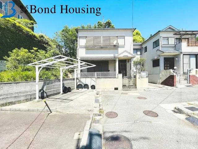 Price change ♪ Interior renovation history available ♪ Can be changed to 4LDK with simple construction ♪