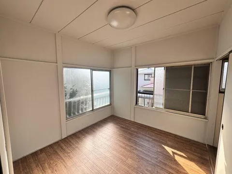 Kushibashi, Isehara-shi (Tsurumaki Onsen Sta.) 2F 3DK

7.8 million yen