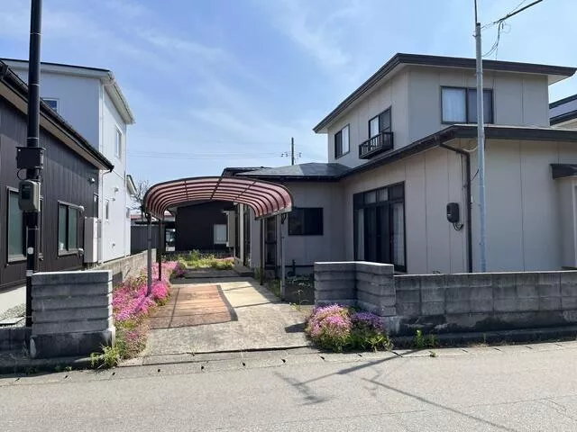 Akita City, Tsuchizaki Port, Aizome Town, Otani (Kami-Iijima Station), 2-story, 5DK